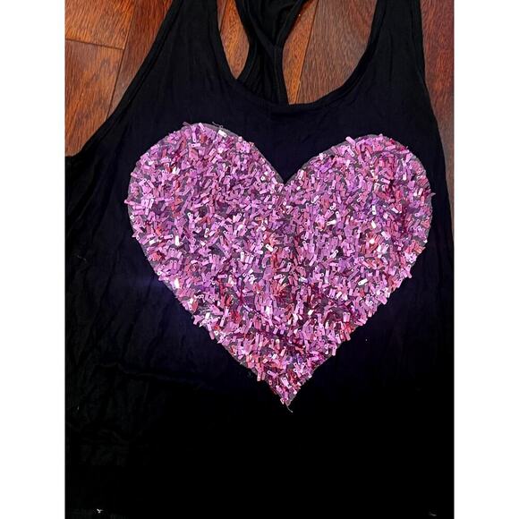 Roseville Black tank top with glittery heart on front, size Large - Picture 2 of 5